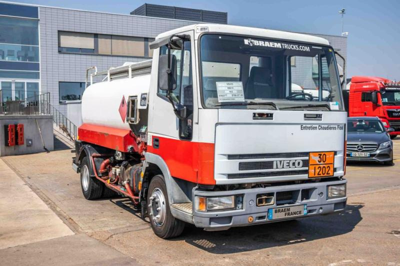 Iveco 85E15+ CITERNE 5000 L - Camion citerne: photos 2 Iveco 85E15+ CITERNE 5000 L - Camion citerne: photos 2