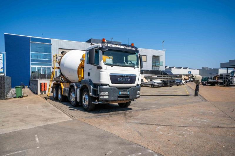 MAN TGS 32.360 BB+LIEBHERR+TAPIS THEAM TS 13m - Camion malaxeur: photos 2 MAN TGS 32.360 BB+LIEBHERR+TAPIS THEAM TS 13m - Camion malaxeur: photos 2
