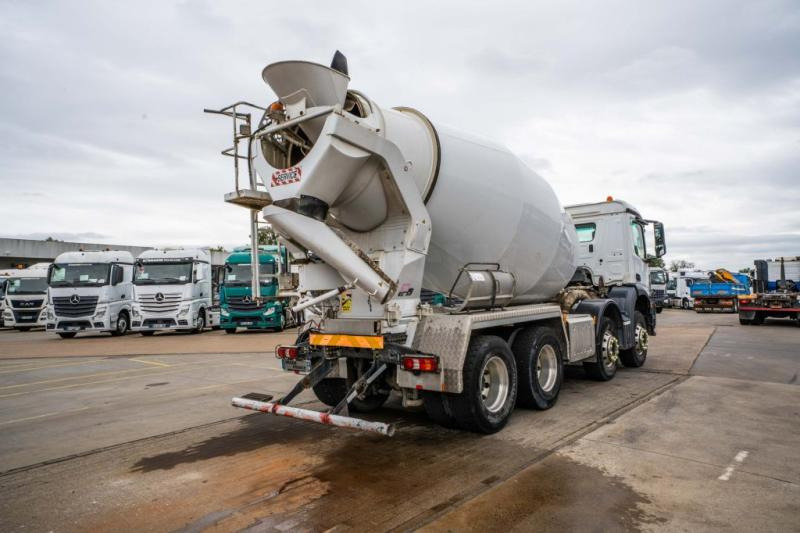 Mercedes AROCS 3240 + STETTER 9m3 - Camion malaxeur: photos 4 Mercedes AROCS 3240 + STETTER 9m3 - Camion malaxeur: photos 4