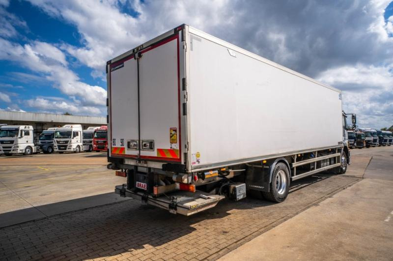 Mercedes AXOR 1829 BL-MP3 +CARRIER+DHOLLANDIA - Camion frigorifique: photos 4 Mercedes AXOR 1829 BL-MP3 +CARRIER+DHOLLANDIA - Camion frigorifique: photos 4