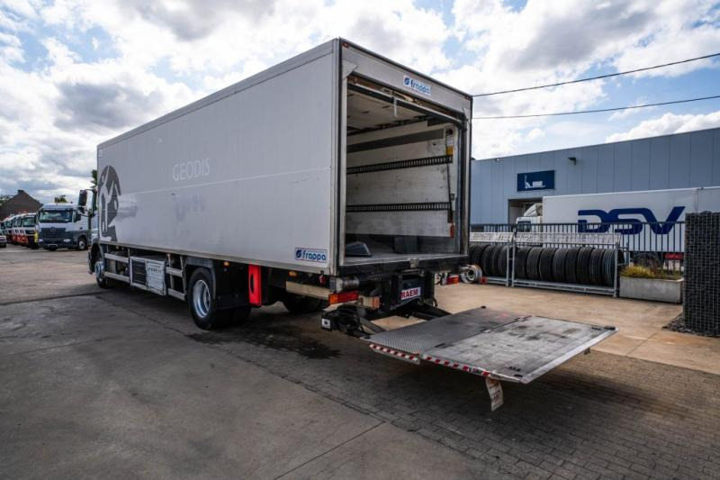 Camion frigorifique Mercedes AXOR 1829-MP3+ CARRIER: photos 10