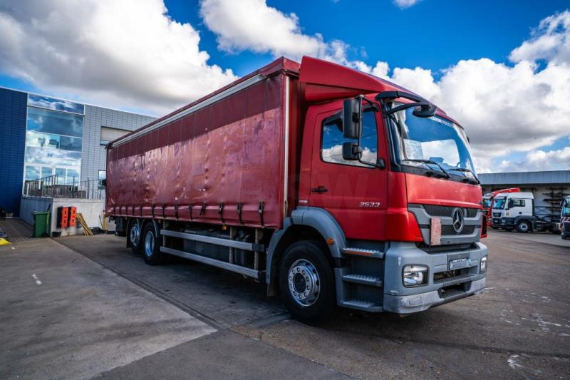 Mercedes AXOR 2533 -MP3+DHOLLANDIA 2.5T - Camion à rideaux coulissants: photos 2 Mercedes AXOR 2533 -MP3+DHOLLANDIA 2.5T - Camion à rideaux coulissants: photos 2