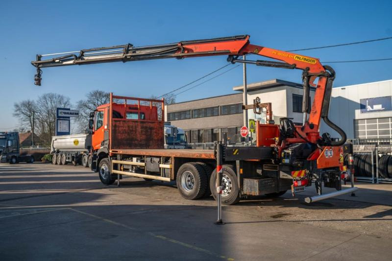 Renault C 380 DXI-6X2-PALFINGER 18002C/3 - Camion plateau, Camion grue: photos 5 Renault C 380 DXI-6X2-PALFINGER 18002C/3 - Camion plateau, Camion grue: photos 5