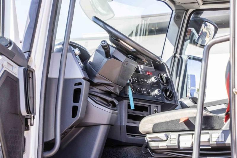 Camion malaxeur Renault C430+THEAM 12M (belt/band/tapis): photos 7 Camion malaxeur Renault C430+THEAM 12M (belt/band/tapis): photos 7