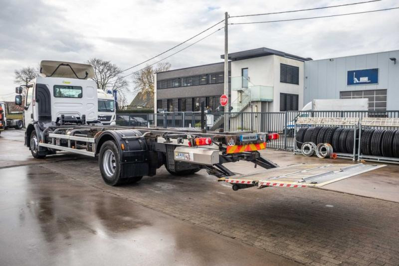 Camion porte-conteneur/ Caisse mobile Renault PREMIUM D WIDE 320 DXI: photos 6 Camion porte-conteneur/ Caisse mobile Renault PREMIUM D WIDE 320 DXI: photos 6