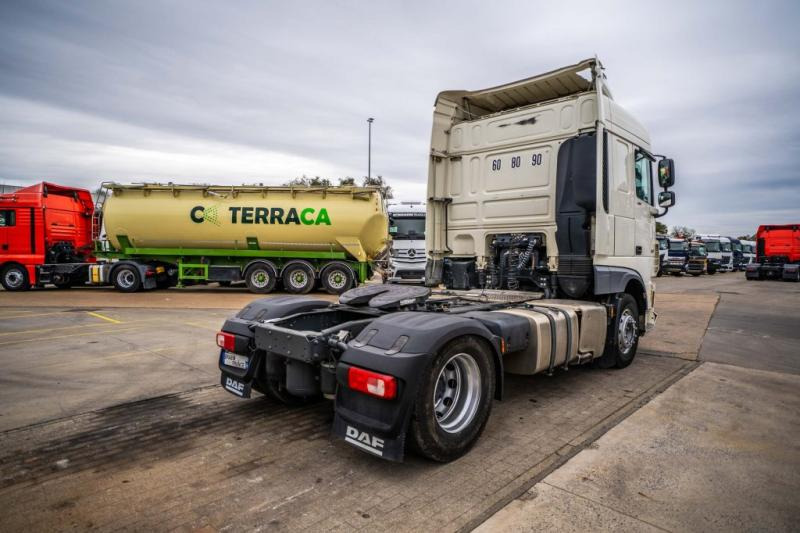 DAF XF 480 FT (50T.) - Tracteur routier: photos 4 DAF XF 480 FT (50T.) - Tracteur routier: photos 4