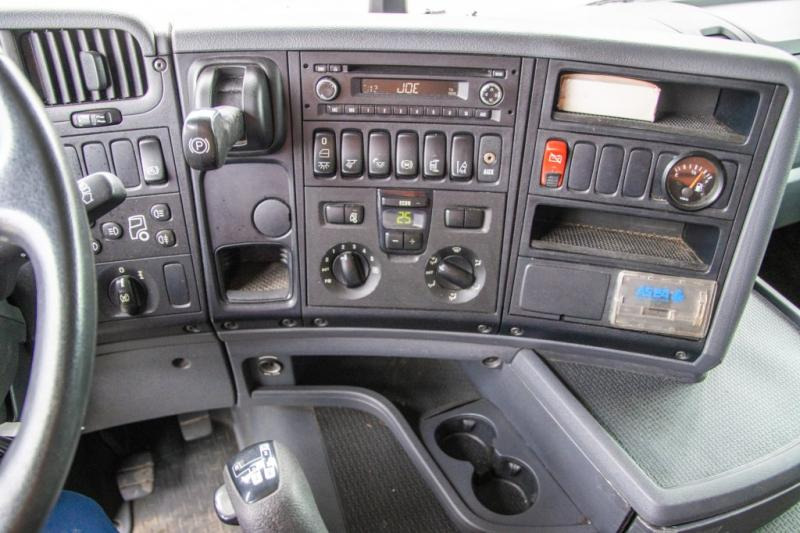 Tracteur routier Scania G 340 (LNG GAS): photos 7 Tracteur routier Scania G 340 (LNG GAS): photos 7