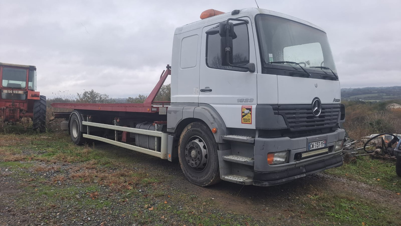MERCEDES-BENZ 1823 - Camion porte-voitures: photos 1 MERCEDES-BENZ 1823 - Camion porte-voitures: photos 1