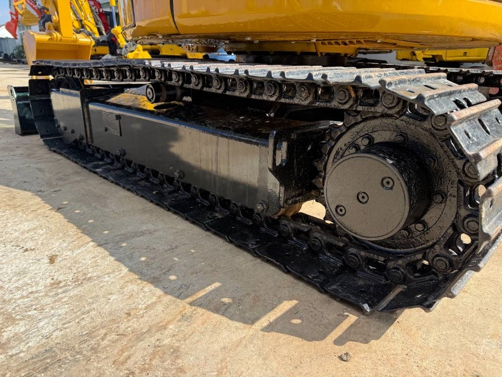 CAT 303.5E - Mini pelle: photos 4 CAT 303.5E - Mini pelle: photos 4