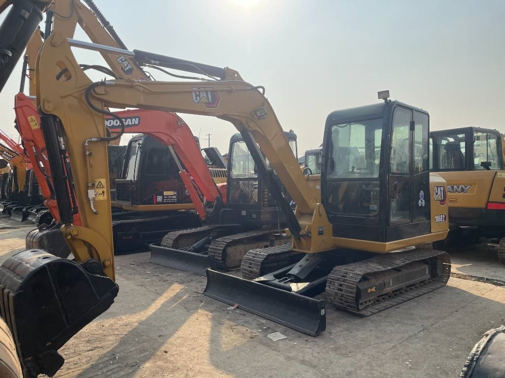 CAT 306E2 - Mini pelle: photos 2 CAT 306E2 - Mini pelle: photos 2