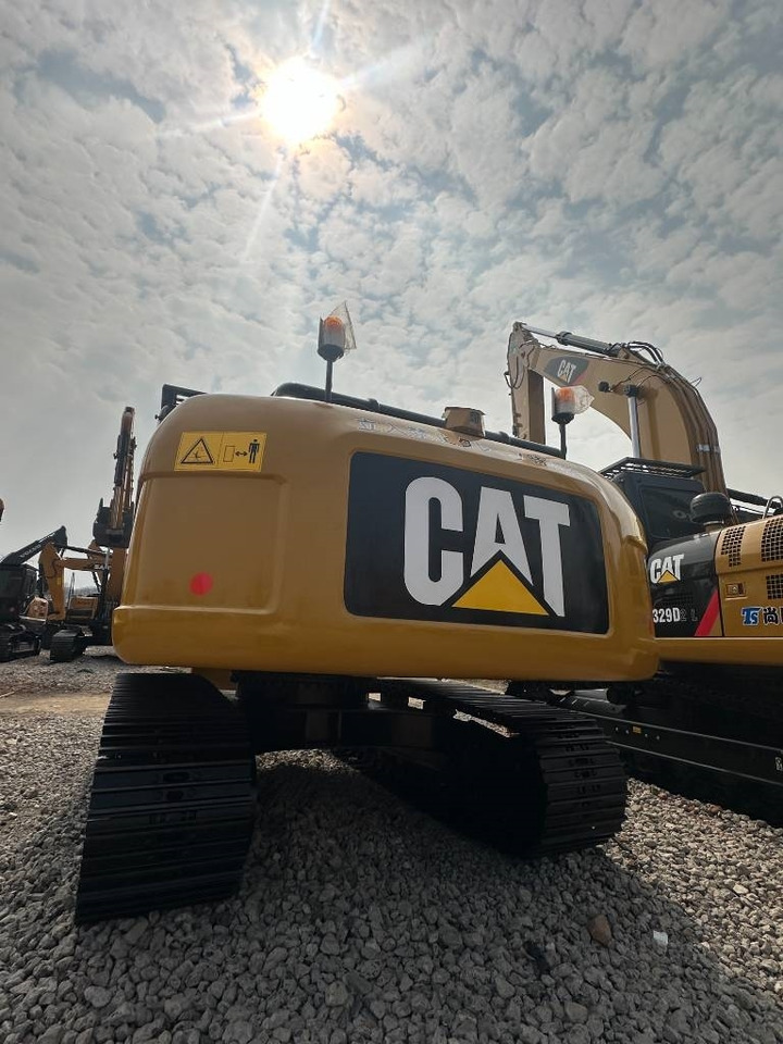 CAT 320D2 - Pelle sur chenille: photos 4 CAT 320D2 - Pelle sur chenille: photos 4