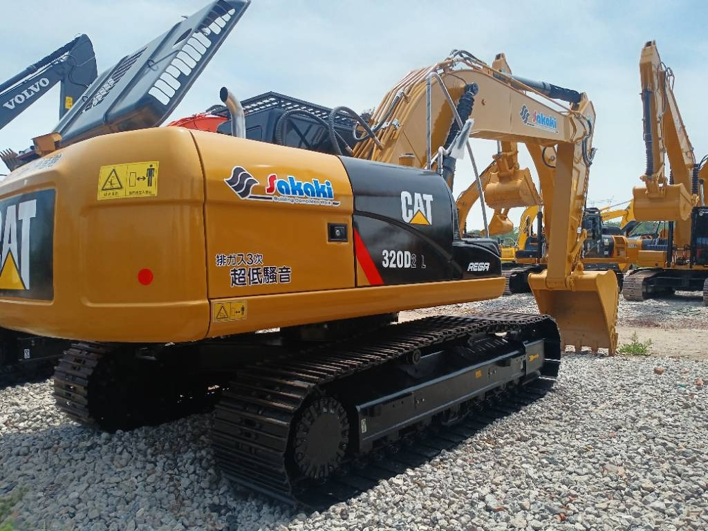 CAT 320D2 - Pelle sur chenille: photos 1 CAT 320D2 - Pelle sur chenille: photos 1