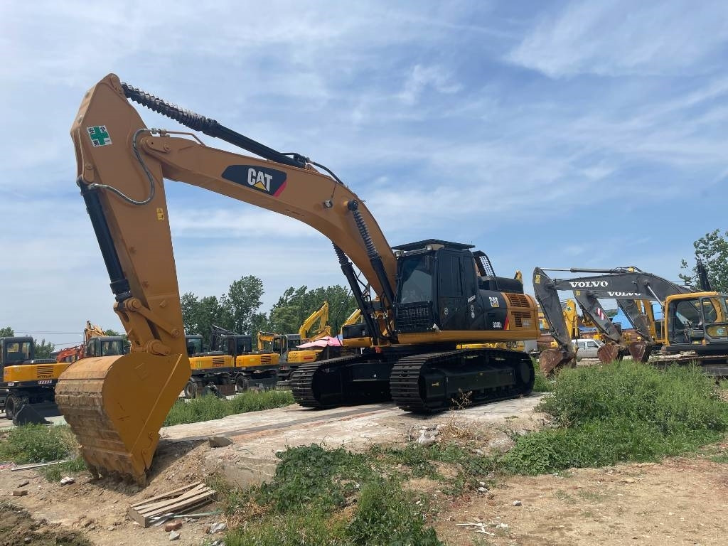 CAT 330D2 - Pelle sur chenille: photos 2 CAT 330D2 - Pelle sur chenille: photos 2