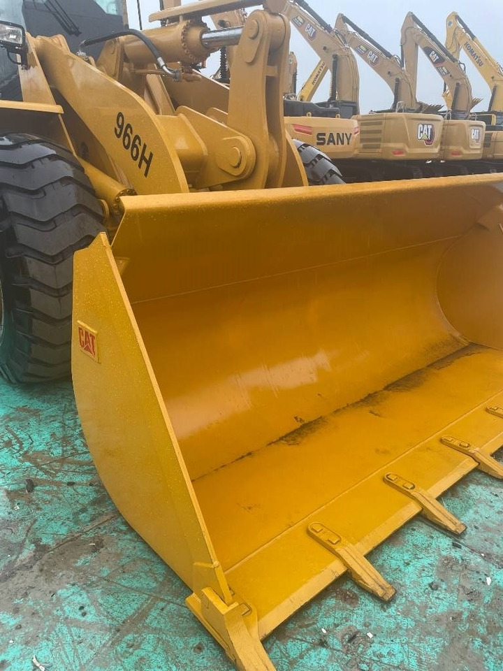 CAT 966 H - Chargeuse sur pneus: photos 3 CAT 966 H - Chargeuse sur pneus: photos 3
