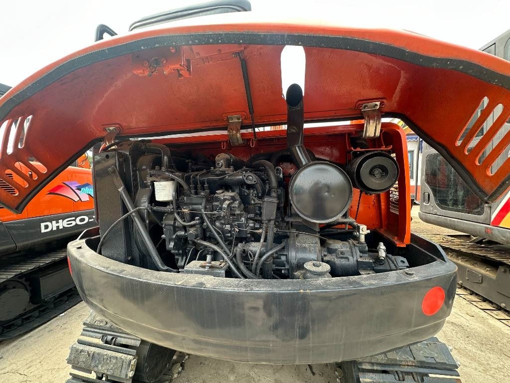 Doosan DH 60-7 - Pelle sur chenille: photos 3 Doosan DH 60-7 - Pelle sur chenille: photos 3
