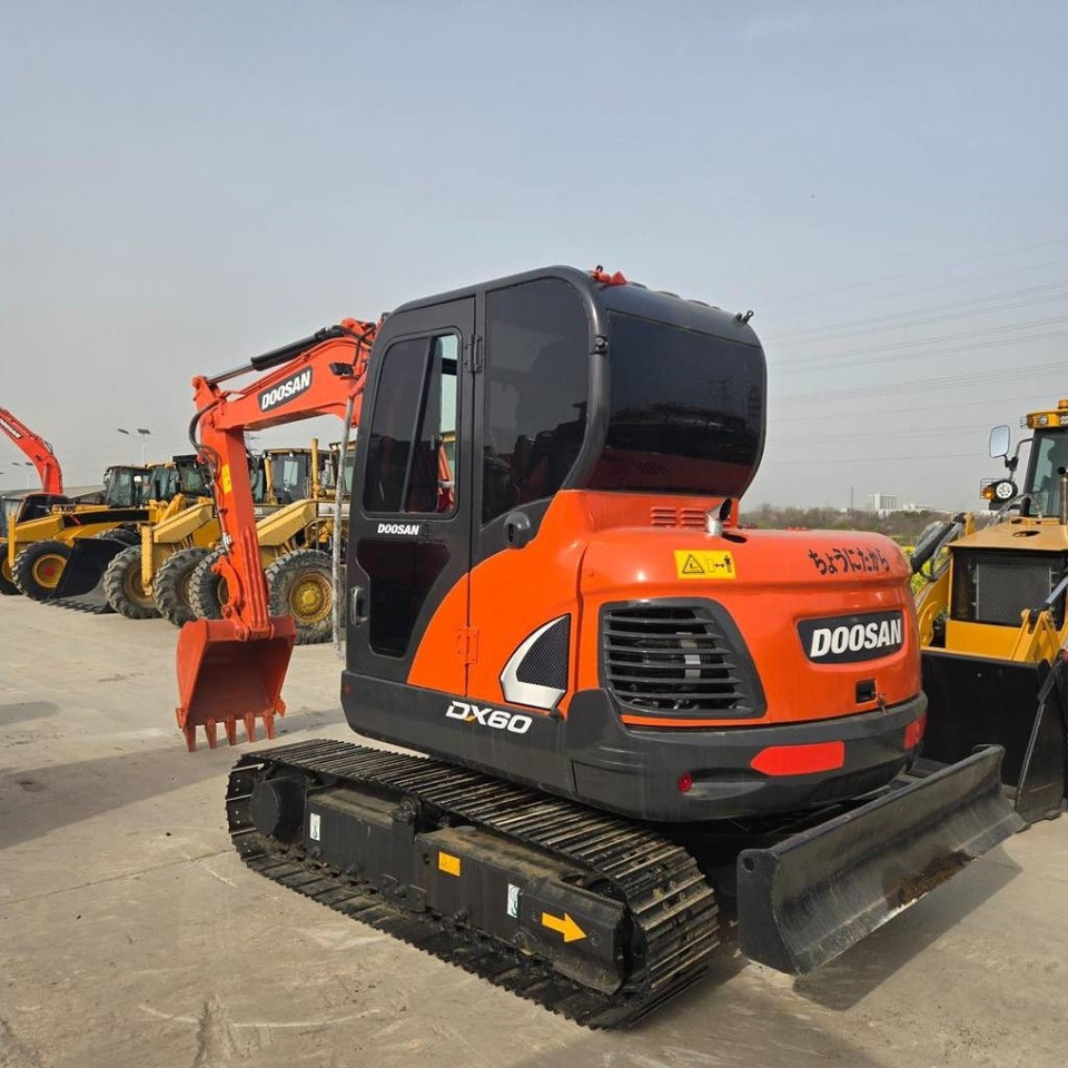 Doosan DX 60 - Mini pelle: photos 1 Doosan DX 60 - Mini pelle: photos 1