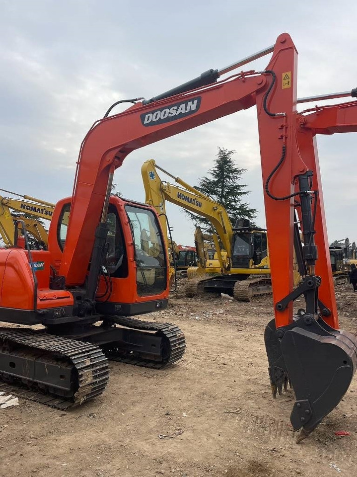 Doosan DX80 - Mini pelle: photos 2 Doosan DX80 - Mini pelle: photos 2