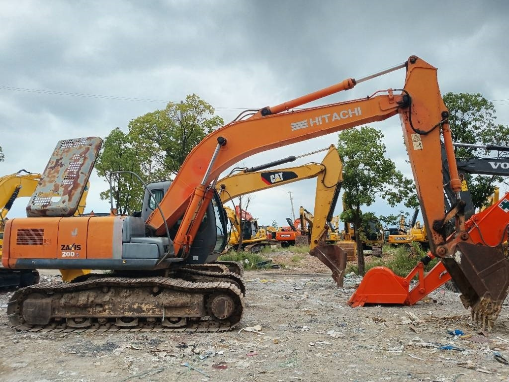 Hitachi ZX 200 E LC - Pelle sur chenille: photos 3 Hitachi ZX 200 E LC - Pelle sur chenille: photos 3