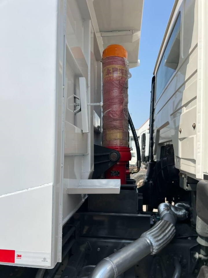 Camion benne Howo 371: photos 9