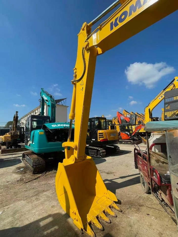 Komatsu PC 130 - Pelle sur chenille: photos 3 Komatsu PC 130 - Pelle sur chenille: photos 3