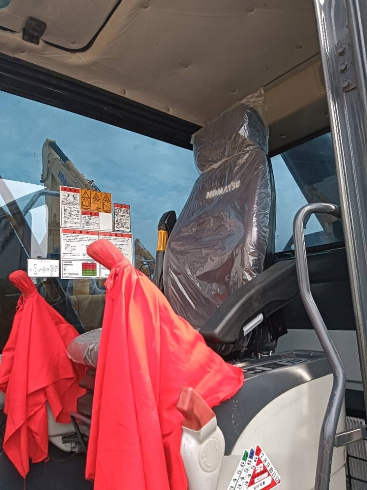 Komatsu PC 130 - Pelle sur chenille: photos 4 Komatsu PC 130 - Pelle sur chenille: photos 4