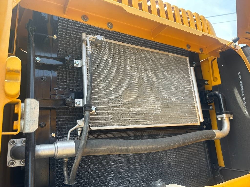 Volvo EC 250 D L - Pelle sur chenille: photos 3 Volvo EC 250 D L - Pelle sur chenille: photos 3