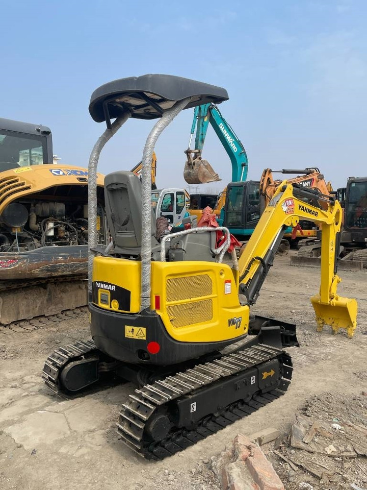 Yanmar Vio 17 - Mini pelle: photos 1 Yanmar Vio 17 - Mini pelle: photos 1