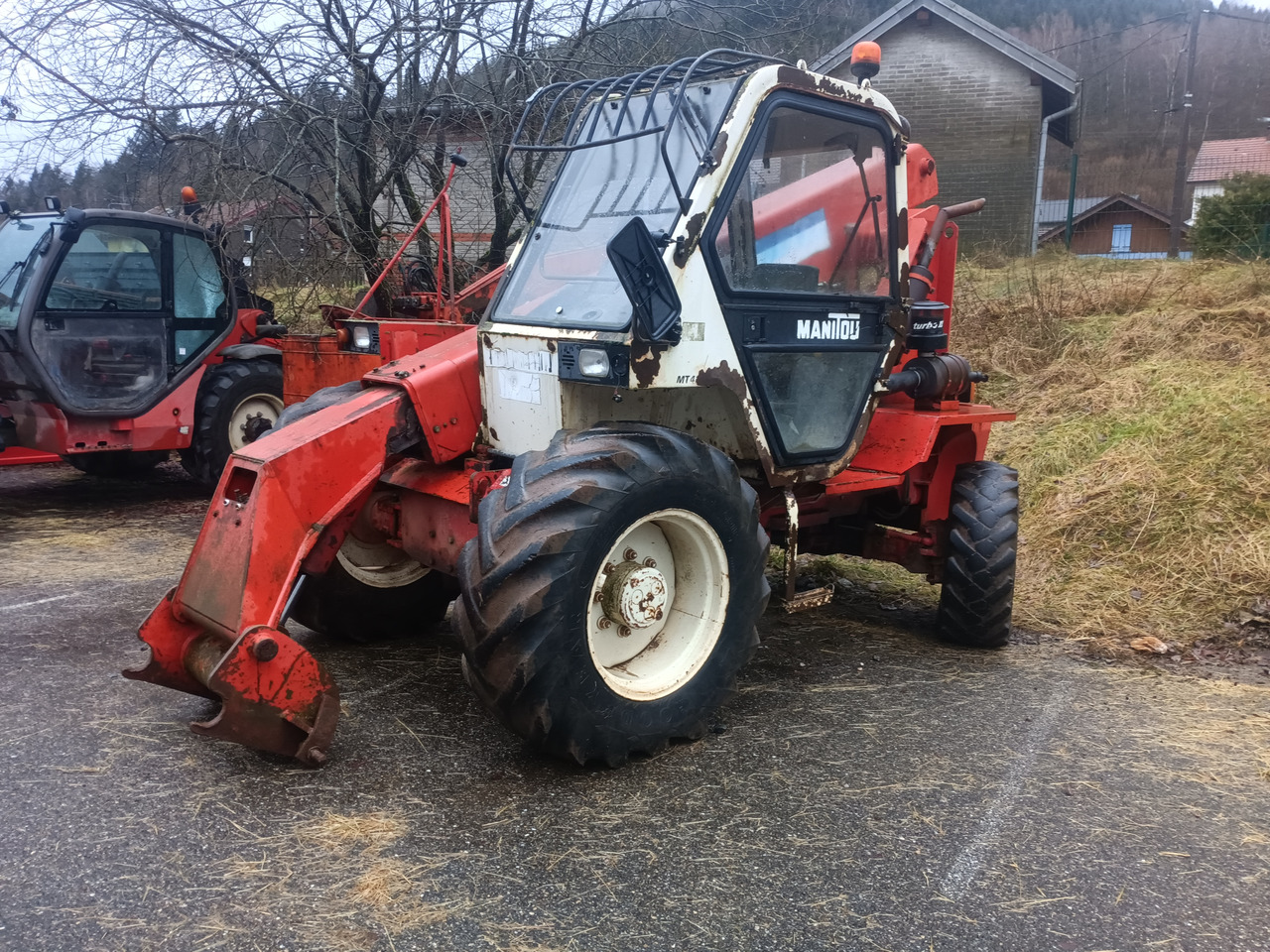 MANITOU 425CP - Chariot télescopique: photos 2 MANITOU 425CP - Chariot télescopique: photos 2