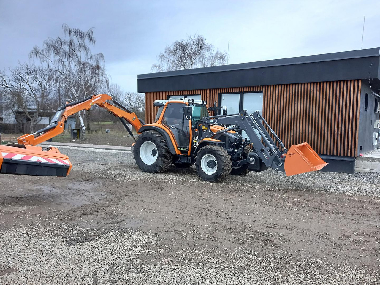 Tracteur agricole Lintrac Linder, Perkins, 90: photos 11