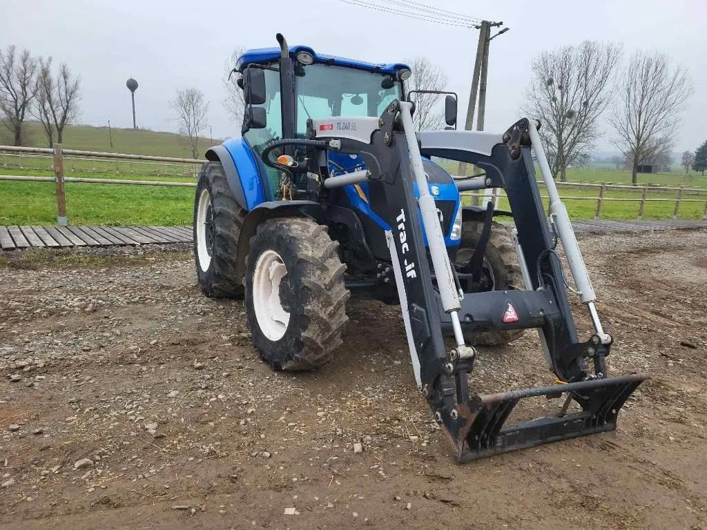 New Holand TD, 5.95, + Trac Lift TL 240 SL - Tracteur agricole: photos 3 New Holand TD, 5.95, + Trac Lift TL 240 SL - Tracteur agricole: photos 3