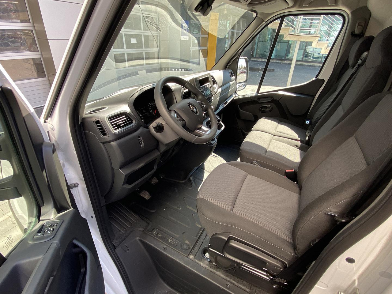 Fourgon utilitaire Renault MASTER FURGON, 2,3 135k, Cool L3H2P3: photos 11