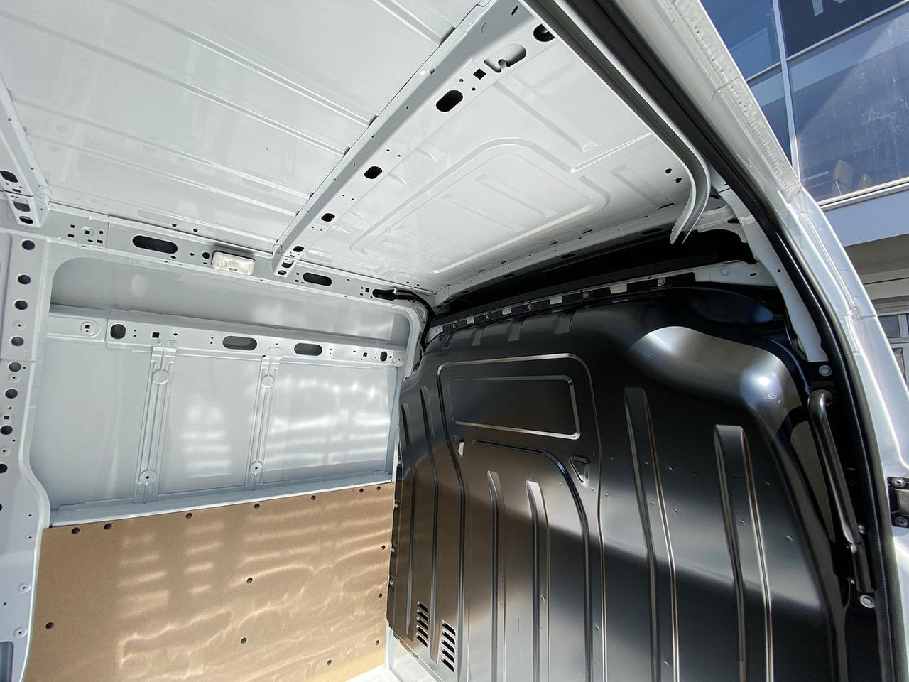 Fourgon utilitaire Renault MASTER FURGON, 2,3 135k, Cool L3H2P3: photos 9
