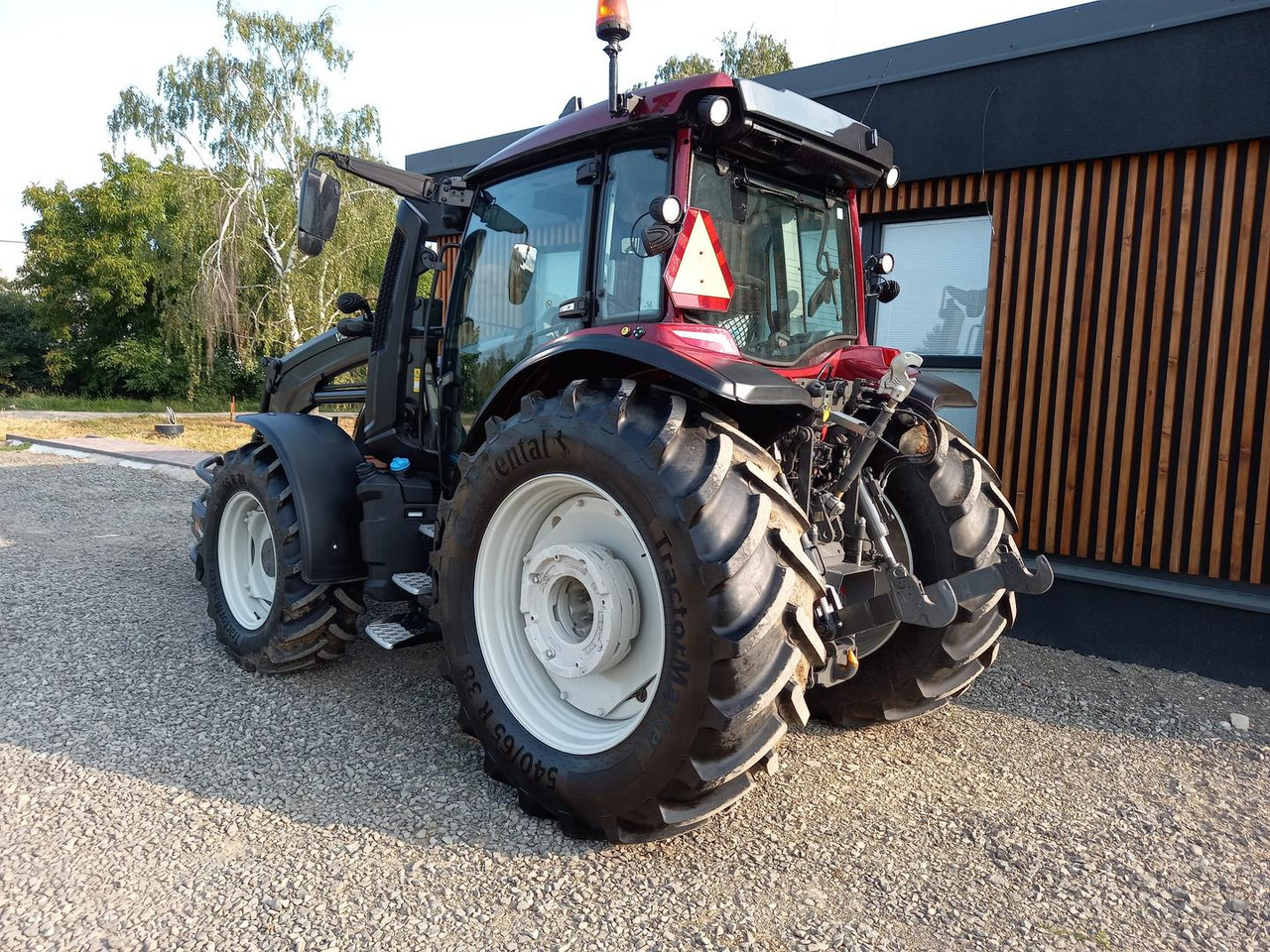 Valtra G, Agco power MBTN - D5, 115 A - Tracteur agricole: photos 5 Valtra G, Agco power MBTN - D5, 115 A - Tracteur agricole: photos 5