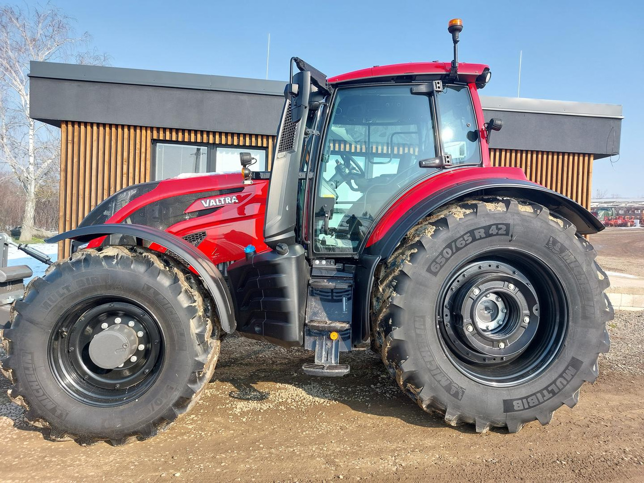 Valtra T, 74 LFTN D5, 235 D - Tracteur agricole: photos 1 Valtra T, 74 LFTN D5, 235 D - Tracteur agricole: photos 1