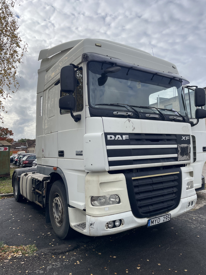 DAF XF105.460 Euro5 - Tracteur routier: photos 3 DAF XF105.460 Euro5 - Tracteur routier: photos 3