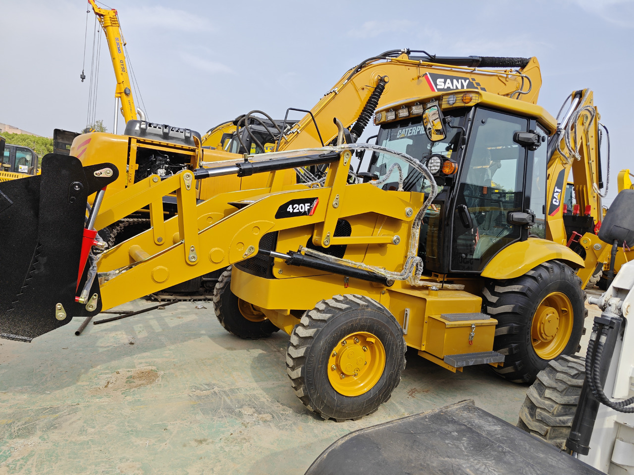 CATERPILLAR 428F backhoe loader - Tractopelle: photos 4 CATERPILLAR 428F backhoe loader - Tractopelle: photos 4
