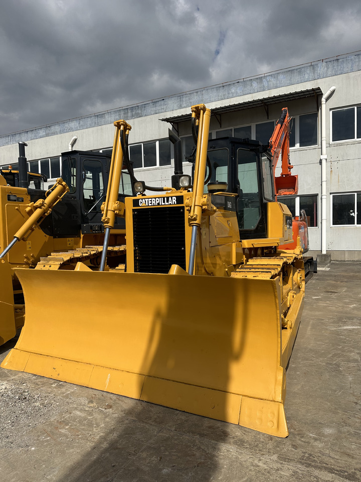 CATERPILLAR D6G - Bulldozer: photos 3 CATERPILLAR D6G - Bulldozer: photos 3