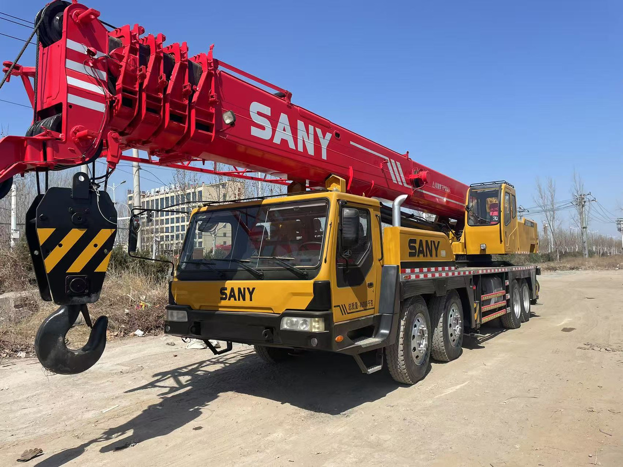 SANY STC800 80T TRUCK CRANE - Grue mobile: photos 1 SANY STC800 80T TRUCK CRANE - Grue mobile: photos 1