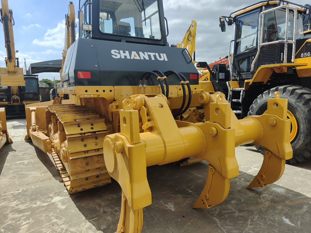 SHANTUI SD22 dozer - Bulldozer: photos 4 SHANTUI SD22 dozer - Bulldozer: photos 4