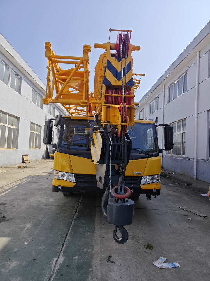 XCMG QY50KC Used XCMG Crane QY50K - Grue mobile: photos 2 XCMG QY50KC Used XCMG Crane QY50K - Grue mobile: photos 2