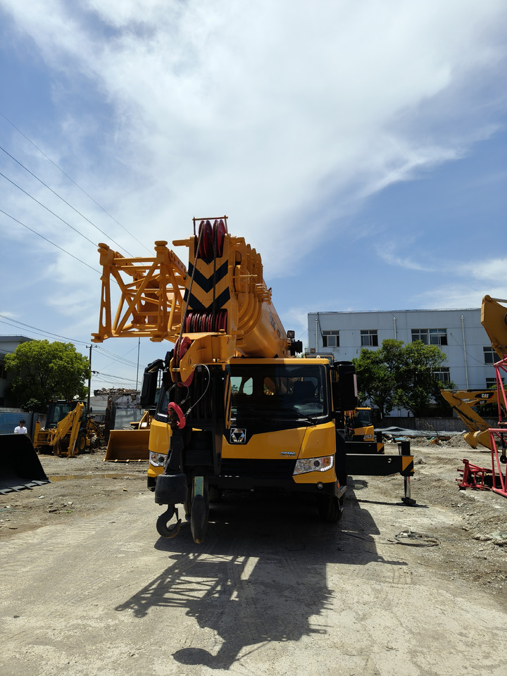 XCMG QY70K - Grue tout-terrain: photos 4 XCMG QY70K - Grue tout-terrain: photos 4