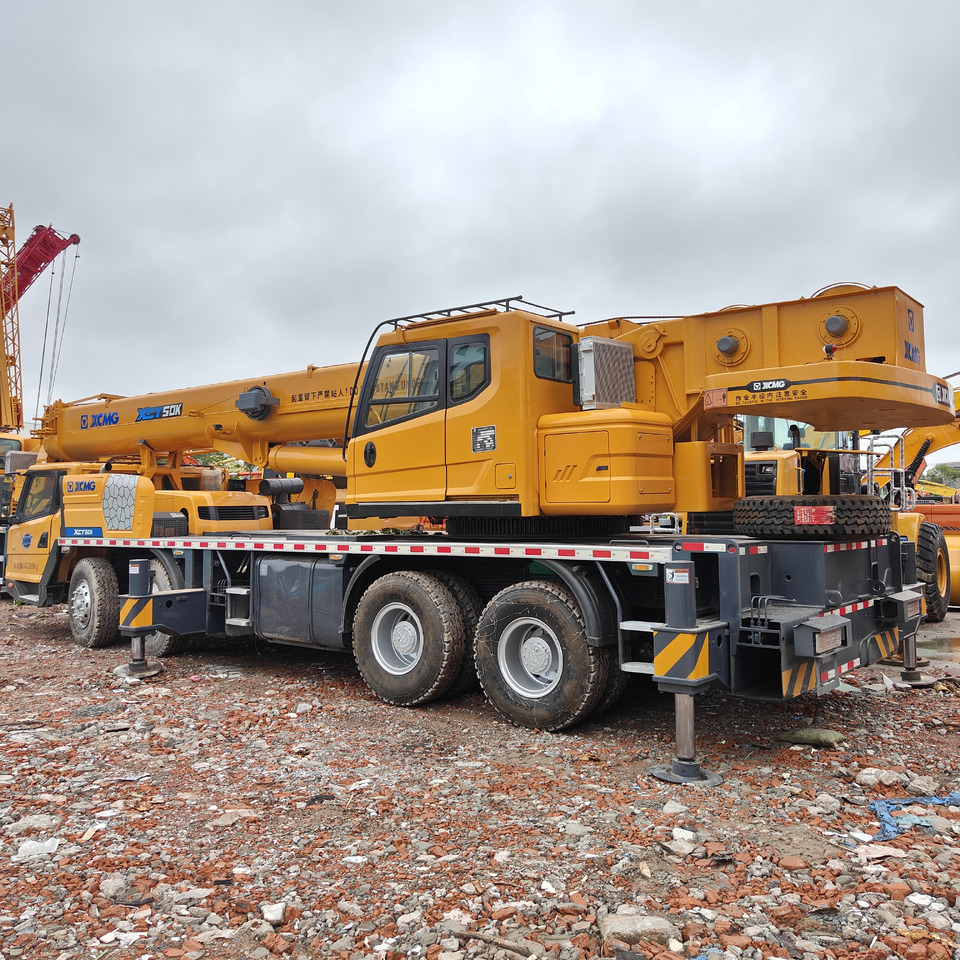 XCMG XCT50 Used Crane - Grue mobile: photos 5 XCMG XCT50 Used Crane - Grue mobile: photos 5