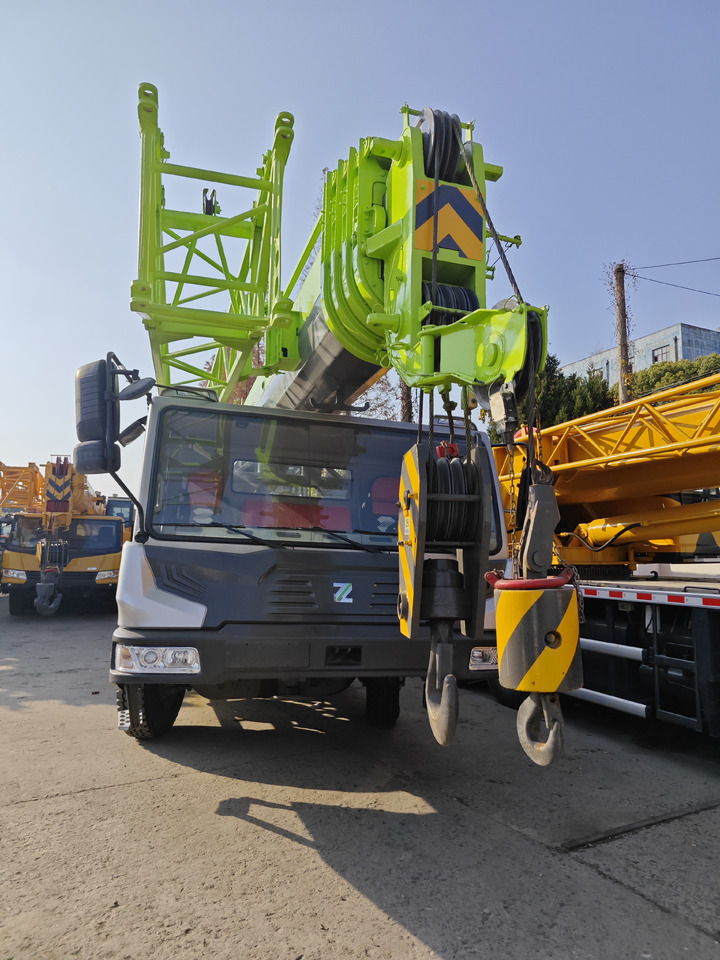 ZOOMLION ZTC250V - Grue mobile: photos 3 ZOOMLION ZTC250V - Grue mobile: photos 3