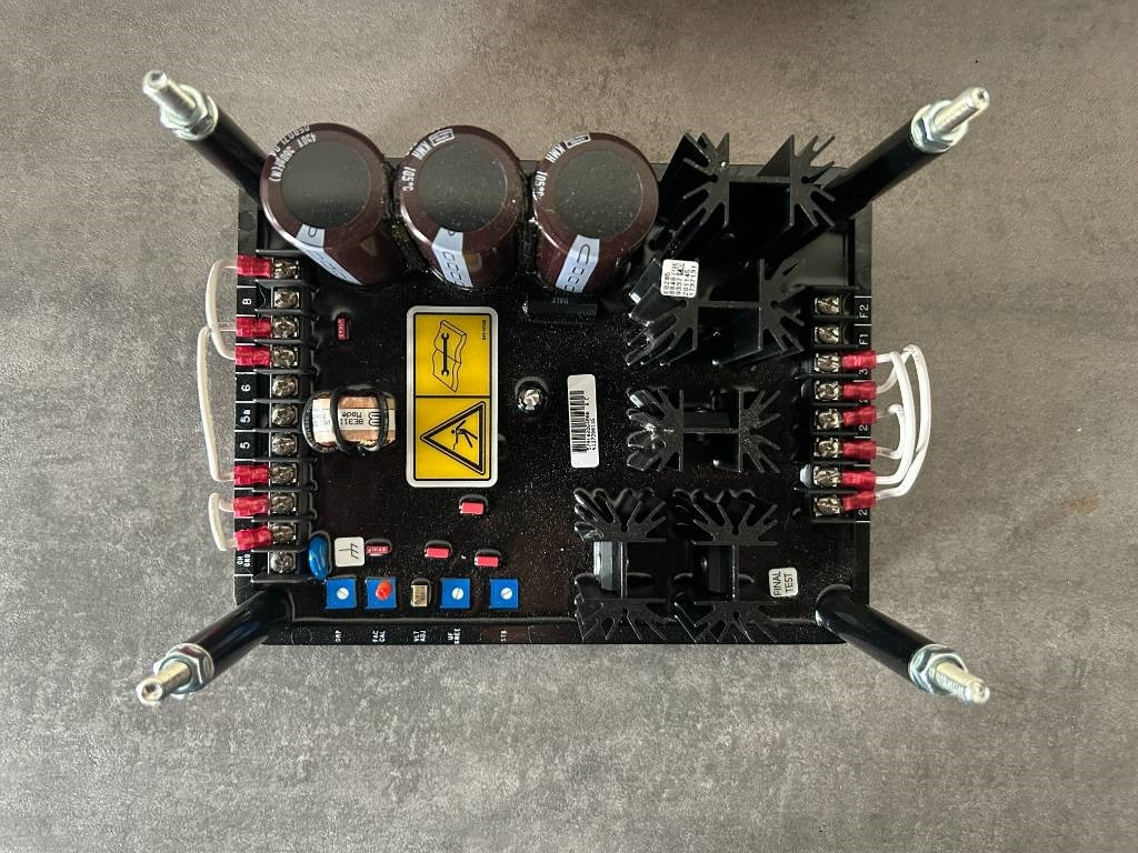 CAT AVR 365-2076 - DPX-25082 - Système électrique pour Engins de chantier: photos 3 CAT AVR 365-2076 - DPX-25082 - Système électrique pour Engins de chantier: photos 3