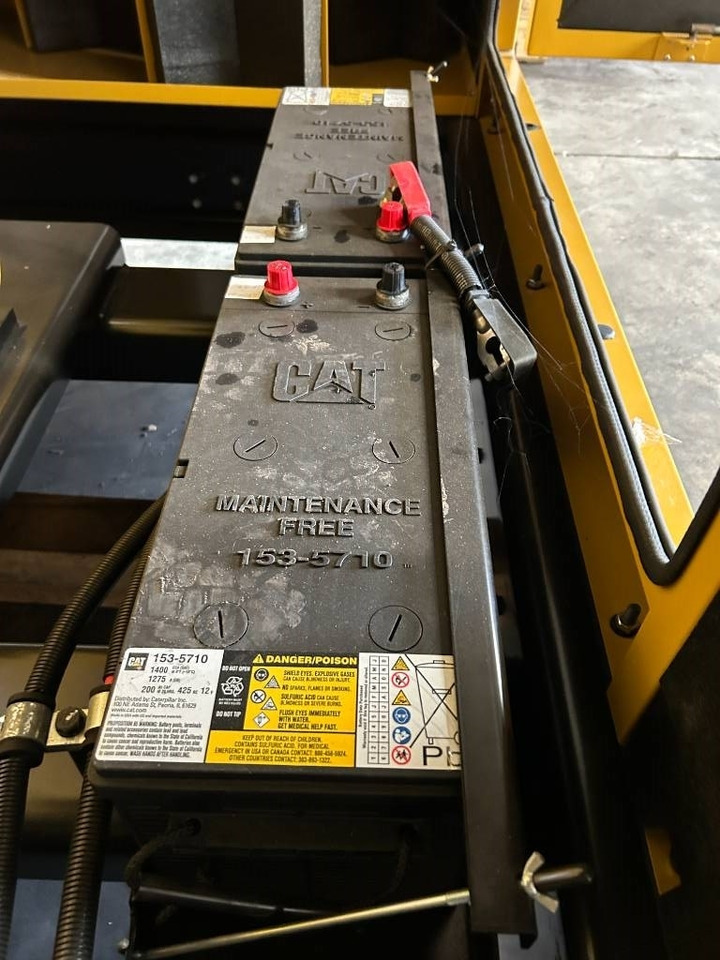 CAT DE1100GC - 1.100 kVA Standby Generator - DPX-18225 - Groupe électrogène: photos 3 CAT DE1100GC - 1.100 kVA Standby Generator - DPX-18225 - Groupe électrogène: photos 3