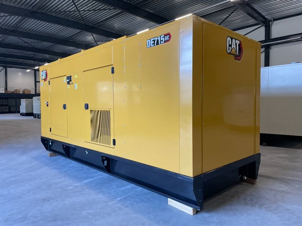 CAT DE715GC - 715 kVA Stand-by Generator - DPX-18224 - Groupe électrogène: photos 5 CAT DE715GC - 715 kVA Stand-by Generator - DPX-18224 - Groupe électrogène: photos 5