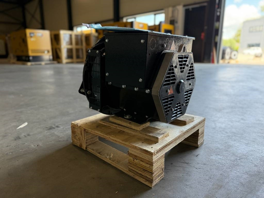 DPX CJ164C - 13,5 kVA Alternator - DPX-33900 - Groupe électrogène: photos 2 DPX CJ164C - 13,5 kVA Alternator - DPX-33900 - Groupe électrogène: photos 2