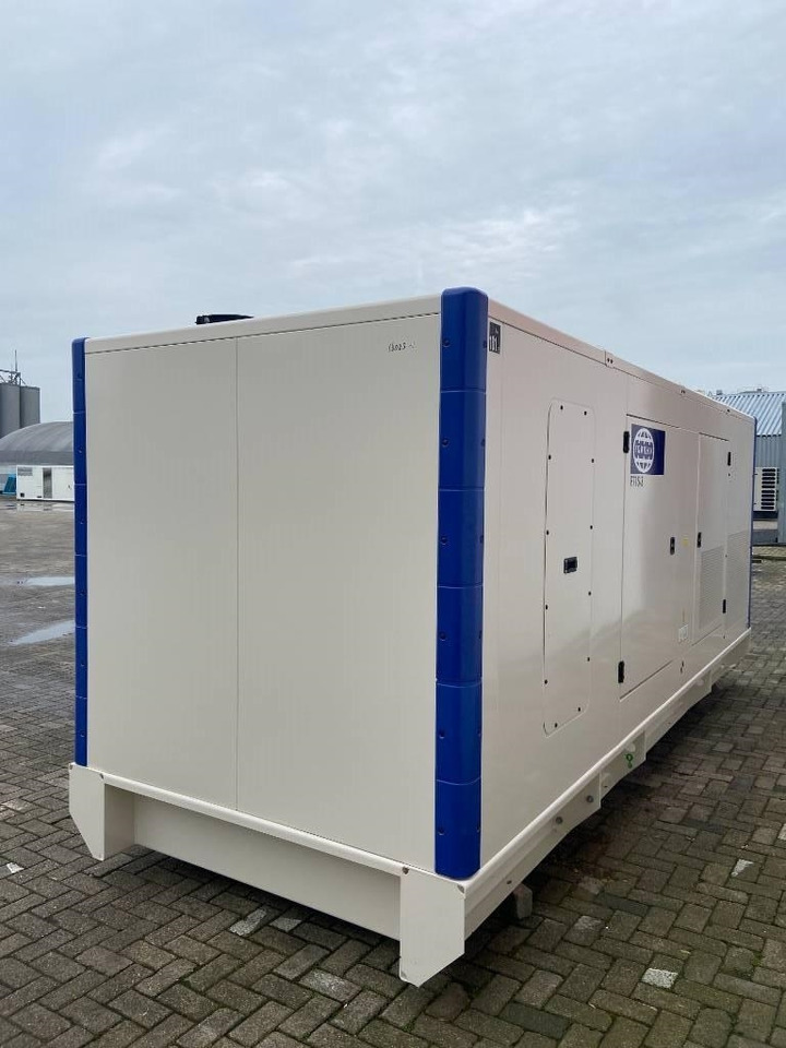 FG Wilson P715-3 - 715 kVA Genset - DPX-16023 - Groupe électrogène: photos 3 FG Wilson P715-3 - 715 kVA Genset - DPX-16023 - Groupe électrogène: photos 3