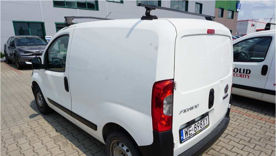 FIAT FIORINO FURGON BLASZAK - Fourgon utilitaire: photos 4 FIAT FIORINO FURGON BLASZAK - Fourgon utilitaire: photos 4