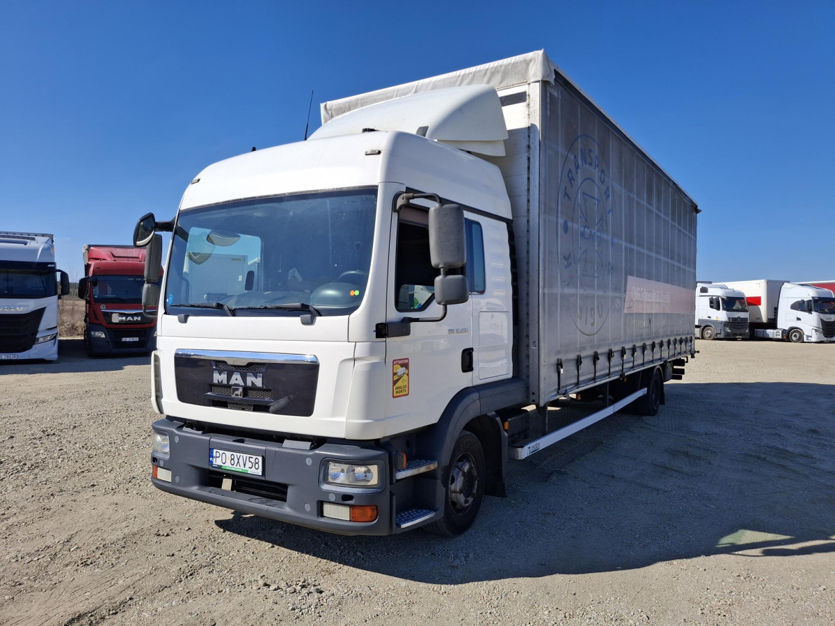 MAN/MAN TRUCK TGL12.250 4X2BL SOLÓWKA - Camion à rideaux coulissants: photos 3 MAN/MAN TRUCK TGL12.250 4X2BL SOLÓWKA - Camion à rideaux coulissants: photos 3